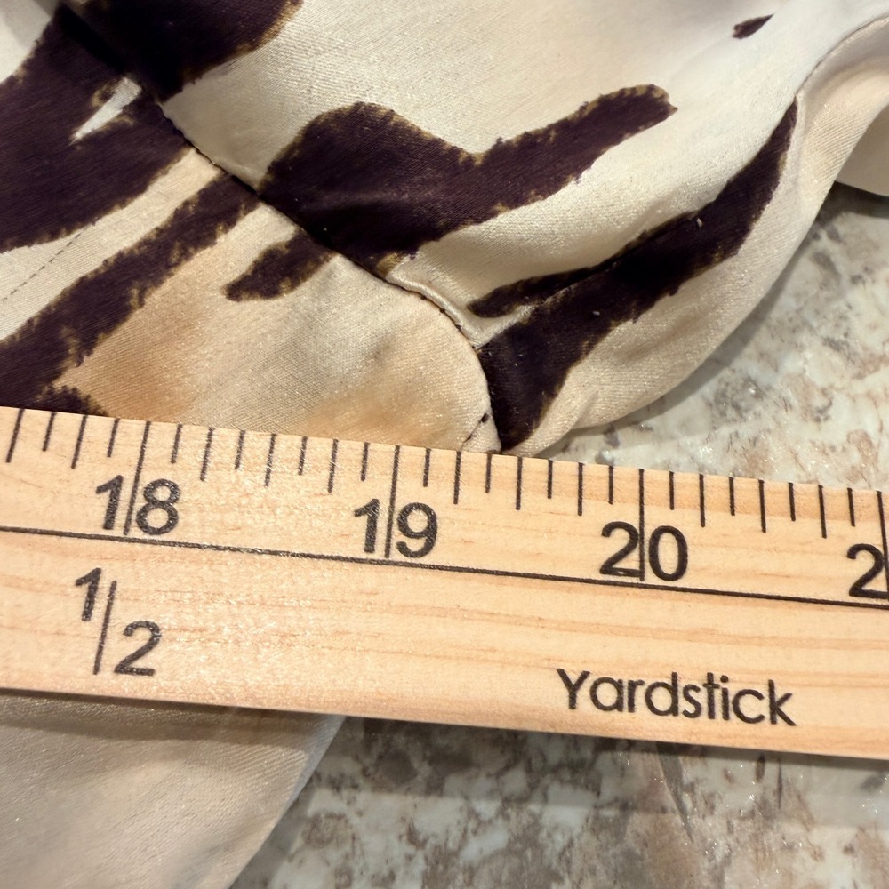 Cache Leopard Twist Front Blouse Size Large Brown Tan Animal Print Long Sleeve - Picture 8 of 10